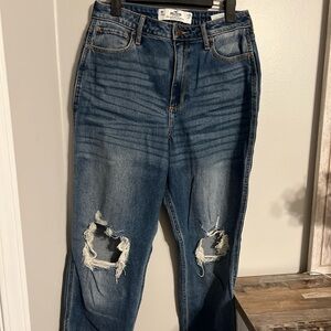 Hollister Curvy Ultra High-Rise Jeans